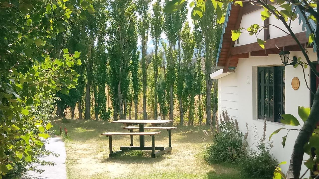 Complejo Sur Azul Villa El Chalten Eksteriør bilde